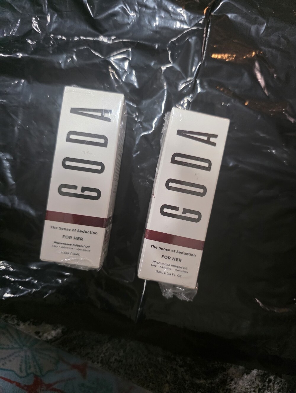 GODA For Her Pheromone Infused Oil - White & Burgundy Packaging (2)